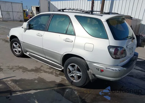 2001 Lexus Rx 300 z USA, uszkodzony, nr VIN JTJGF10U810102487